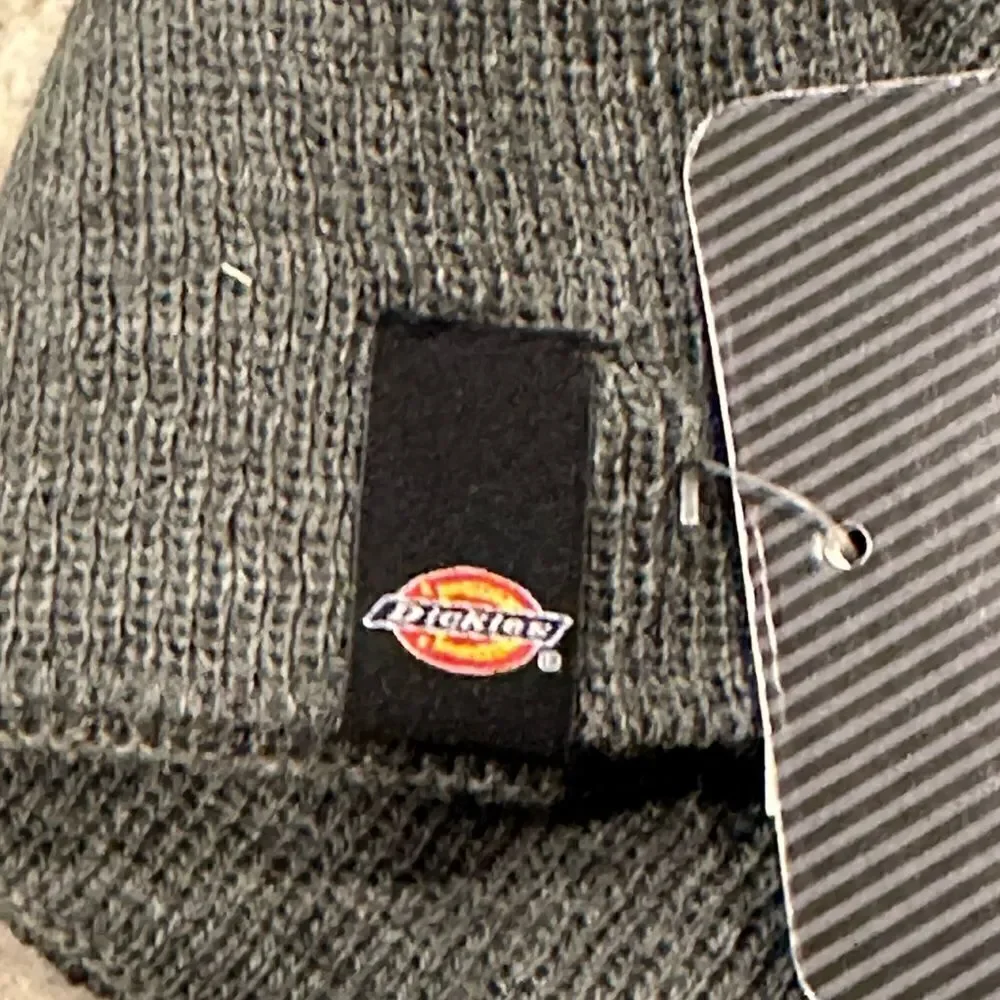 Dickies gray scarf NWT dark gray sweater feel